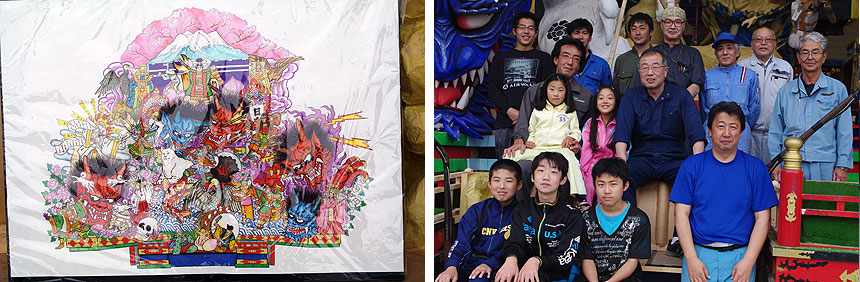 左：小さくてわかりにくいけど今回の山車の完成図。　右：鍛冶町若者連山車組の皆さん。後ろのバンダナの方が下崎さん